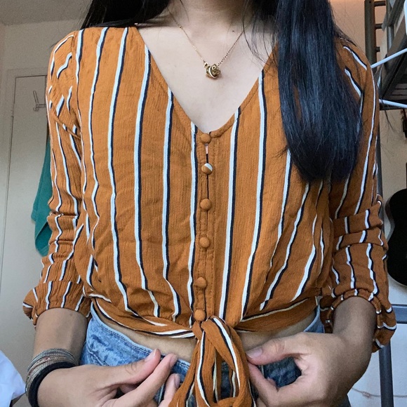orange and white striped blouse - Picture 2 of 4